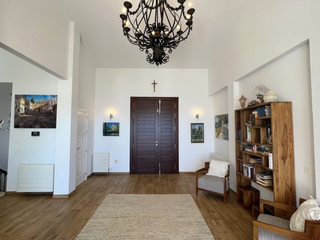 6 Schlafzimmer Villa in Mijas