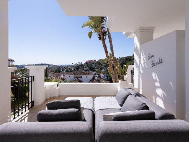 2 Schlafzimmer Apartment in Nueva Andalucía