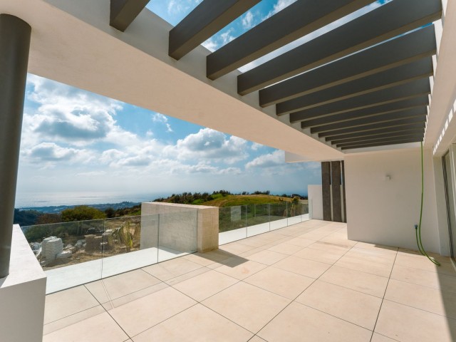 Appartement avec 3 Chambres  à Ojén