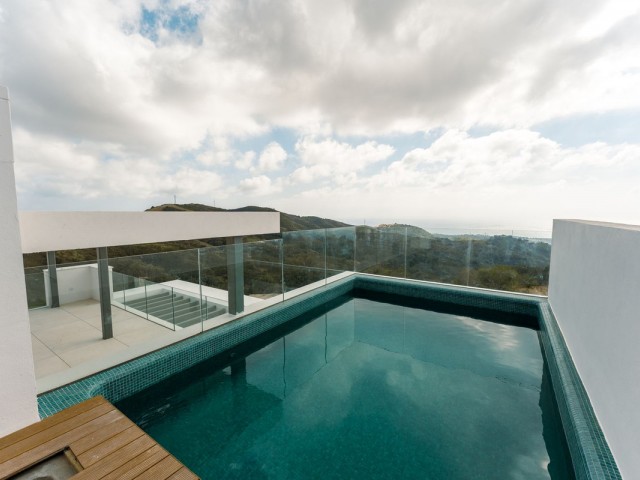 Appartement avec 3 Chambres  à Ojén