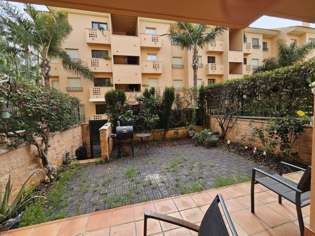 Apartment, Las Chapas, R5317663