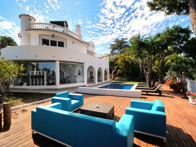 4 Bedrooms Villa in Mijas Costa