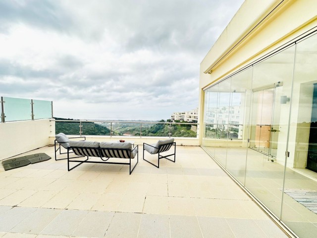 Penthouse in Altos de los Monteros