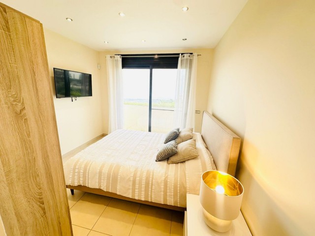 Penthouse in Altos de los Monteros