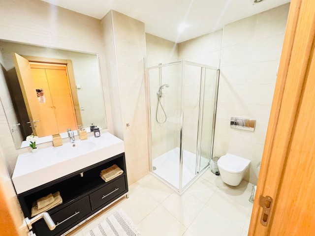 Penthouse in Altos de los Monteros