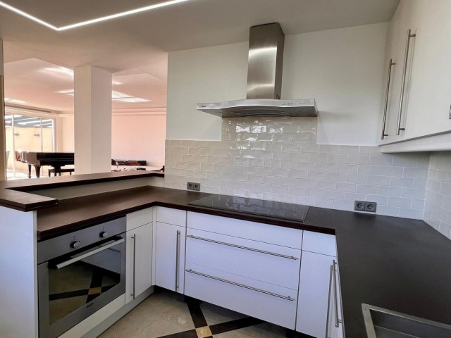 3 Schlafzimmer Apartment in Benahavís