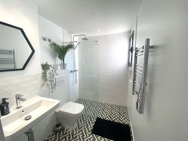 6 Schlafzimmer Villa in Nueva Andalucía