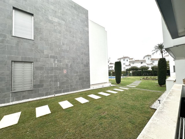 2 Soveroms Leilighet i Nueva Andalucía