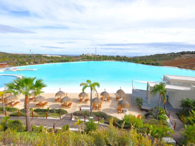 Kattohuoneisto Casares Playa