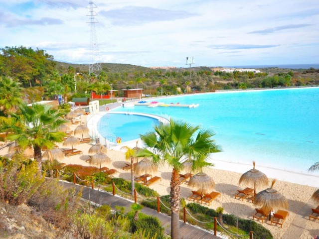 Kattohuoneisto Casares Playa