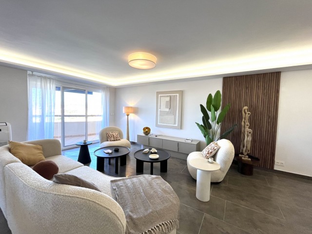 4 Bedrooms Apartment in Torreblanca