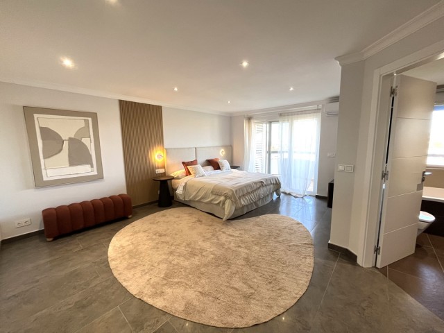 4 Bedrooms Apartment in Torreblanca