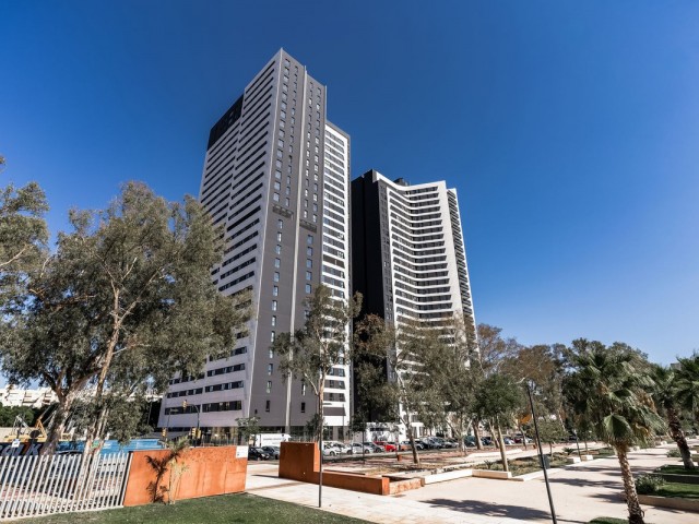 2 Bedrooms Apartment in Málaga Centro
