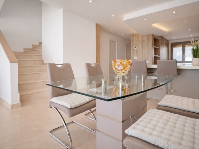 Maison mitoyenne avec 3 Chambres  à La Cala Golf