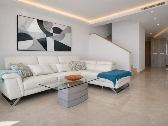 Maison mitoyenne avec 3 Chambres  à La Cala Golf