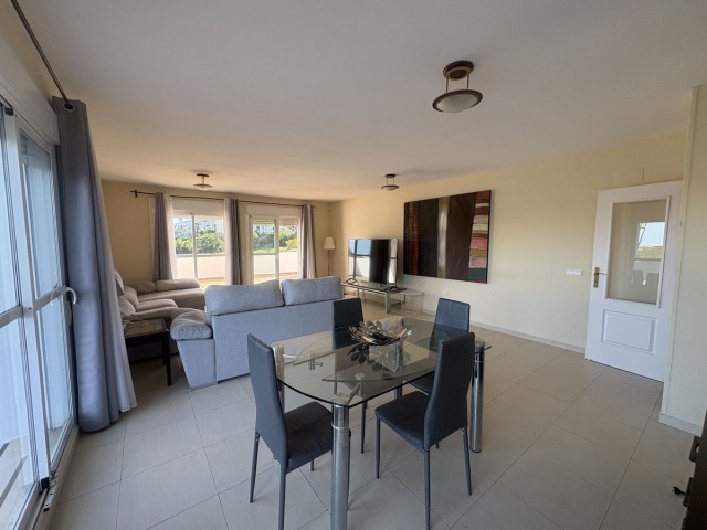 Apartamento con 3 Dormitorios  en Riviera del Sol
