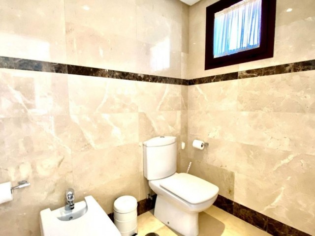 2 Schlafzimmer Apartment in Puerto Banús