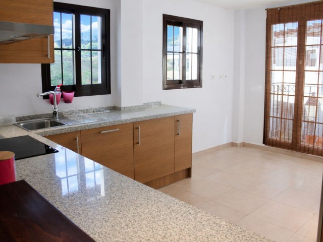Appartement avec 2 Chambres  à Altos de los Monteros