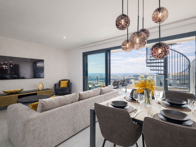 Penthouse avec 2 Chambres  à Selwo