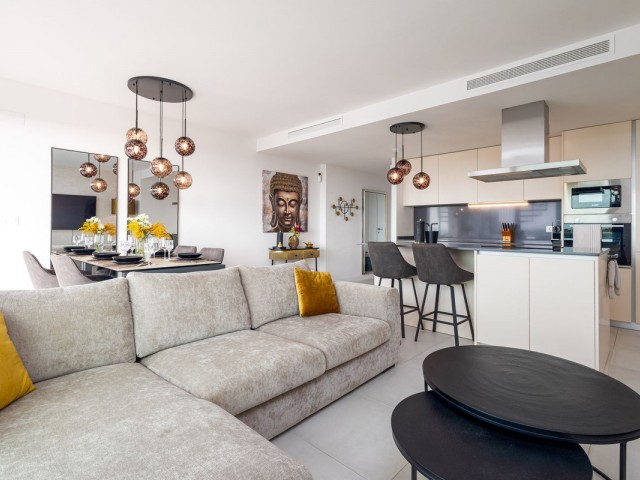 Penthouse avec 2 Chambres  à Selwo