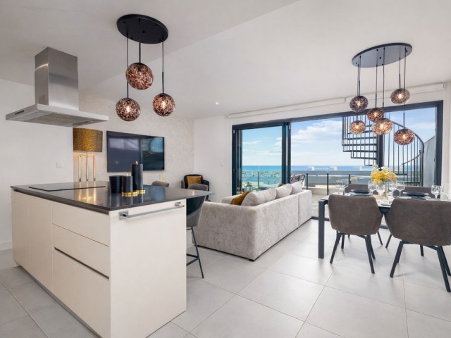 Penthouse avec 2 Chambres  à Selwo