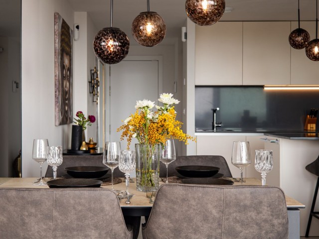 Penthouse avec 2 Chambres  à Selwo