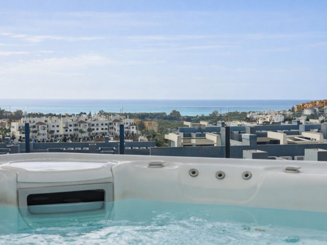 Penthouse avec 2 Chambres  à Selwo