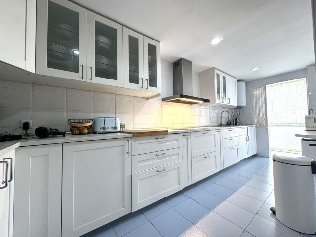 3 Schlafzimmer Apartment in Nueva Andalucía