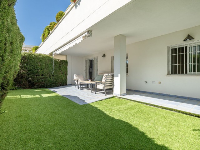 Appartement avec 3 Chambres  à Nueva Andalucía