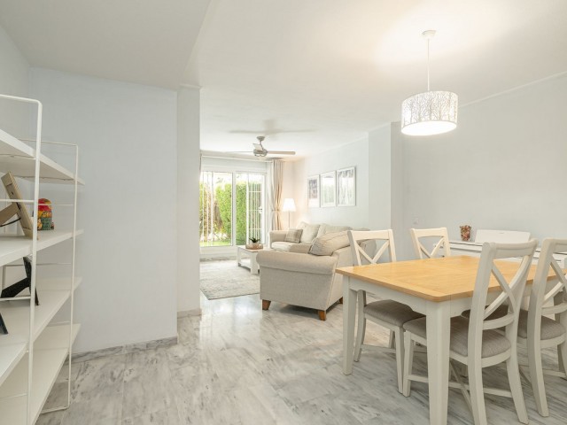 Appartement avec 3 Chambres  à Nueva Andalucía