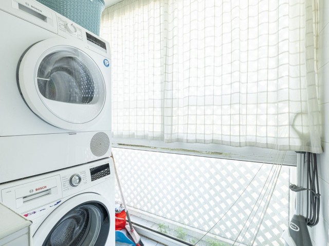 Appartement avec 3 Chambres  à Nueva Andalucía