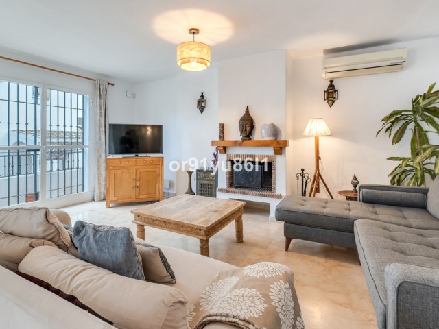 Reihenhaus, Costabella, R5320072