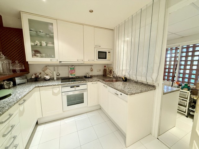 3 Sovrums Lägenhet i Estepona