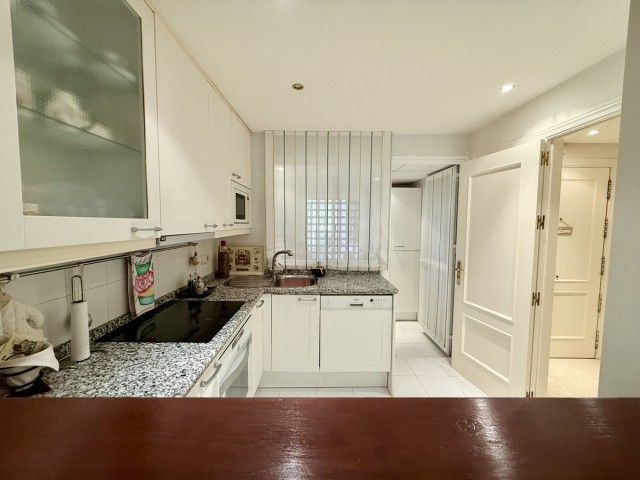 3 Sovrums Lägenhet i Estepona