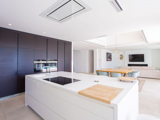 6 Makuuhuoneen Huvila Marbella