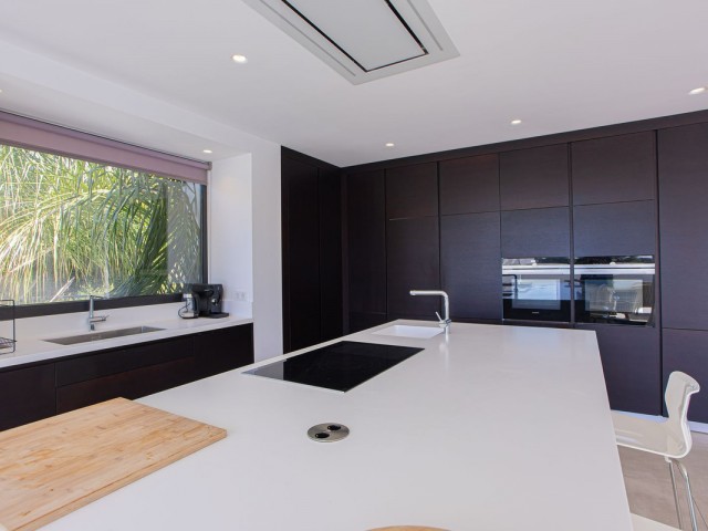 6 Makuuhuoneen Huvila Marbella