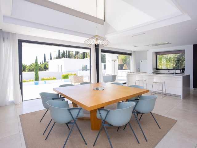 6 Makuuhuoneen Huvila Marbella