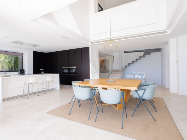 6 Makuuhuoneen Huvila Marbella