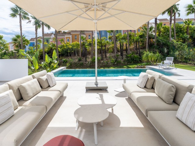 4 Makuuhuoneen Huvila Casares Playa