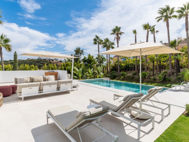 4 Makuuhuoneen Huvila Casares Playa