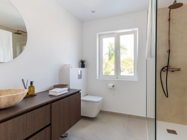 4 Makuuhuoneen Huvila Casares Playa