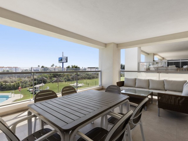 Apartamento con 3 Dormitorios  en Casares Playa