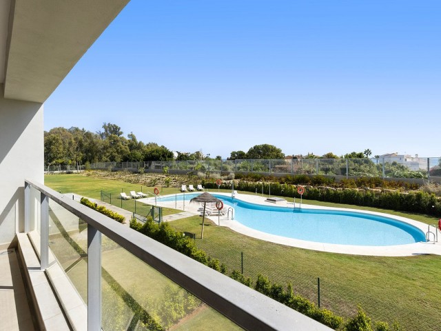 Apartamento con 3 Dormitorios  en Casares Playa