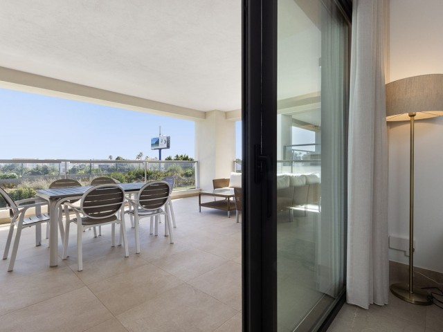 Apartamento con 3 Dormitorios  en Casares Playa