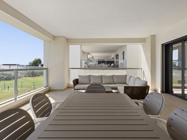 Apartamento con 3 Dormitorios  en Casares Playa