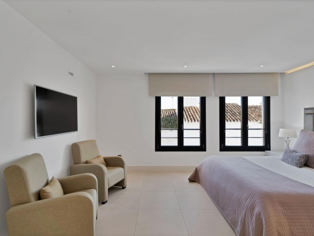 Apartamento con 2 Dormitorios  en Marbella