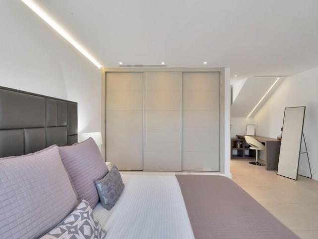 Apartamento con 2 Dormitorios  en Marbella