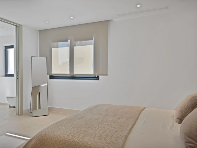 Apartamento con 2 Dormitorios  en Marbella