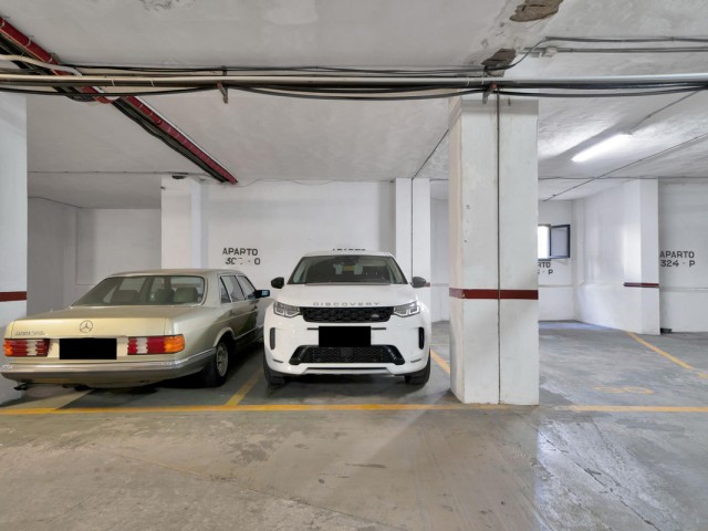 Apartamento con 2 Dormitorios  en Marbella