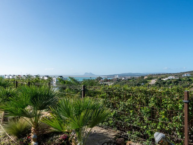 3 Soveroms Rekkehus i Manilva